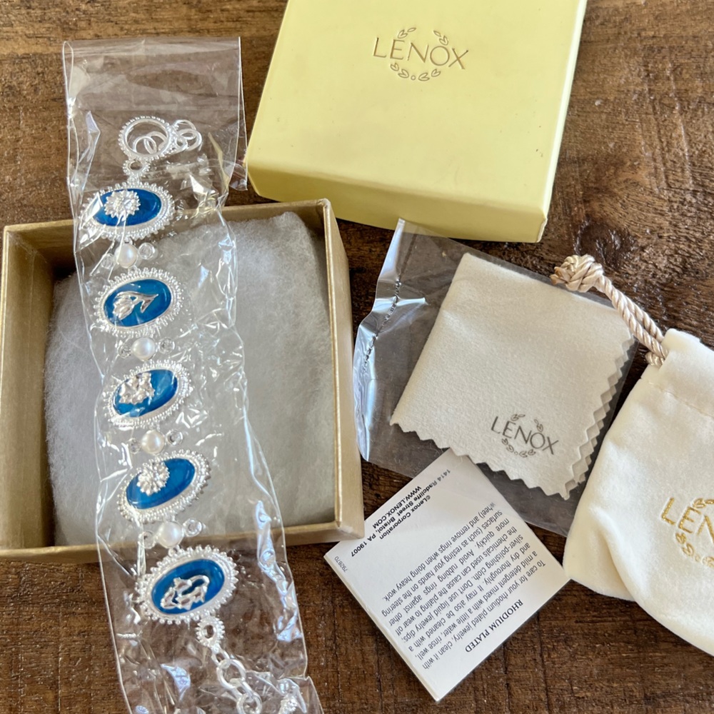 NEW Lenox Blue Statement Bracelet